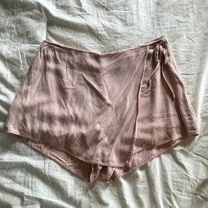 Kendall & Kylie pink skort